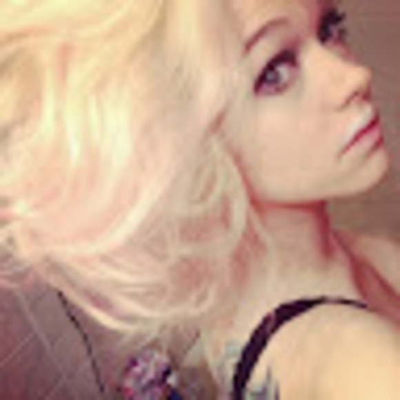 Meet your Posher, Jenean - Picture 1 of 1